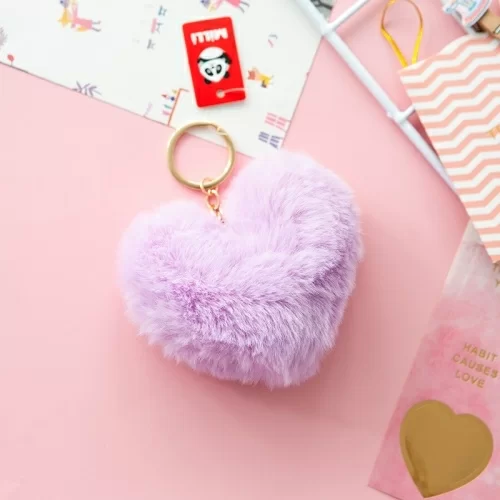 Брелок Milli Fur Heart фиолетовый в магазине milli.com.ru