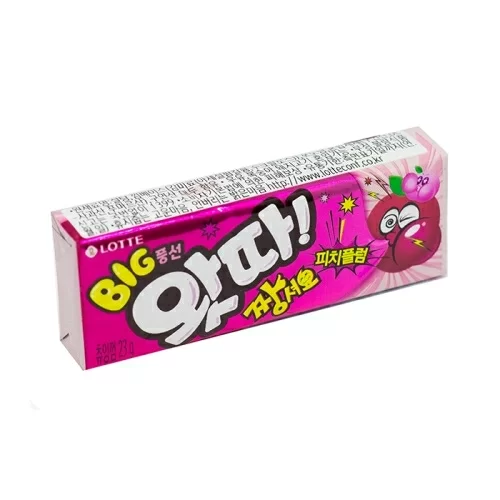 Жевательная резинка Lotte Whatta Big Bubble Gum Peach Plum в магазине milli.com.ru